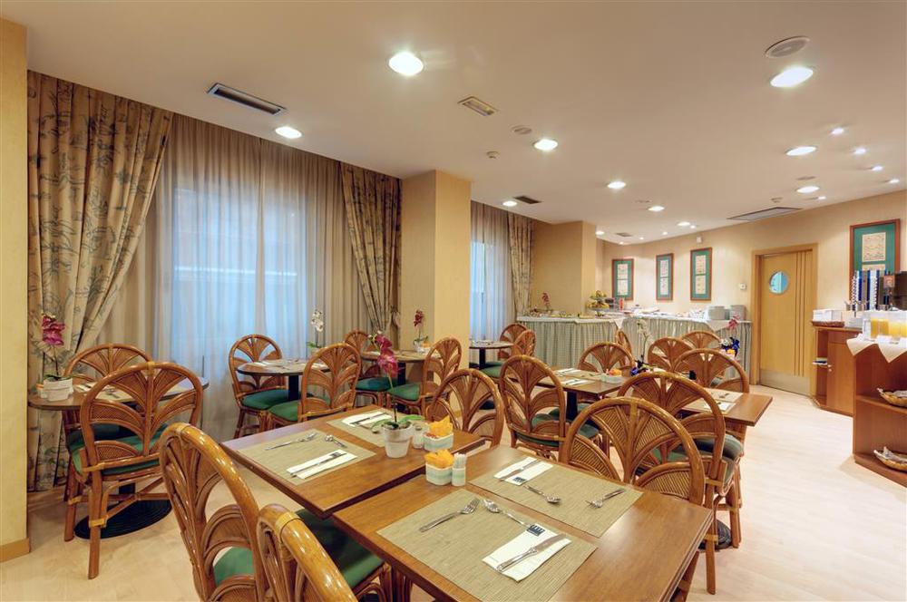 Hotel Elche Centro , Affiliated By Melia Nhà hàng bức ảnh