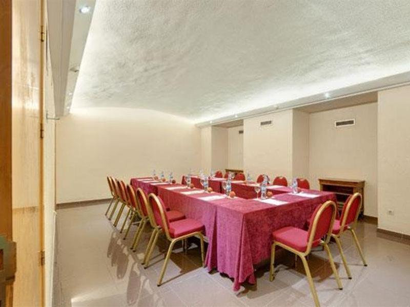 Hotel Elche Centro , Affiliated By Melia Kinh doanh bức ảnh